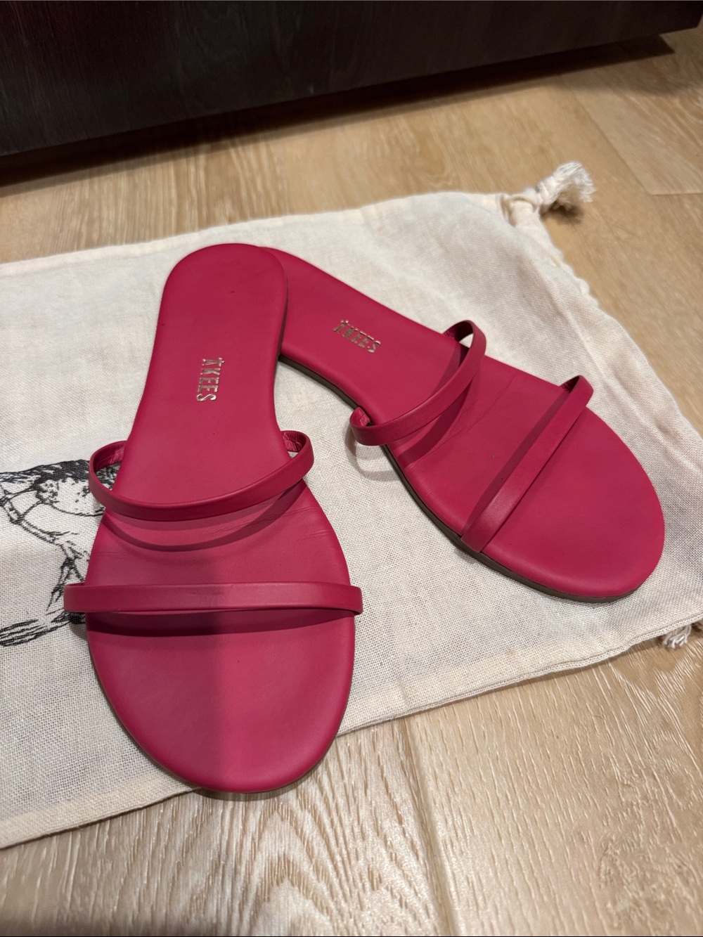 TKEES Gemma Flip Flops in cerise